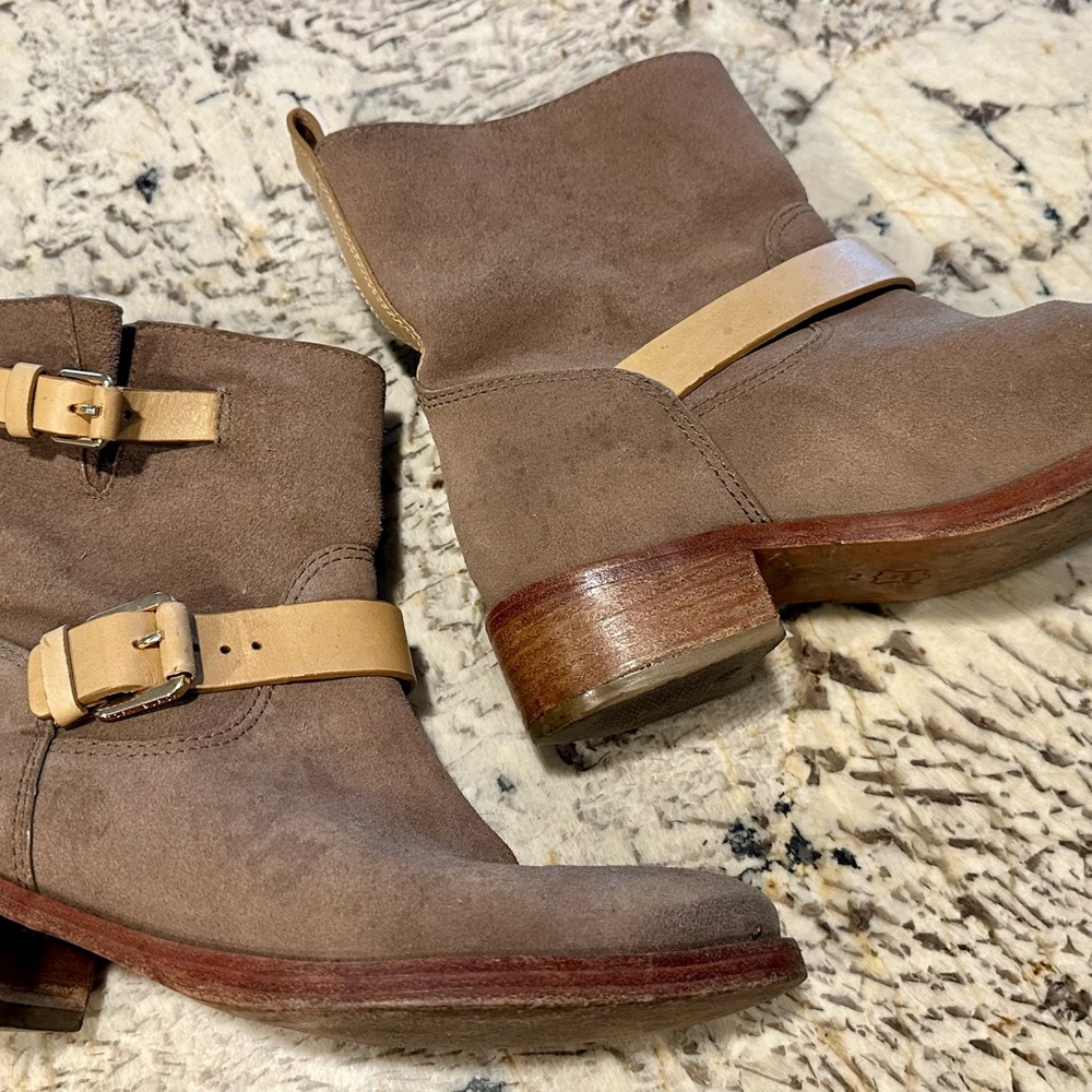 Tory Burch Leather Tan Women's Brown Ankle Boots 8 Fall Winter Casual - Picture 2 of 6
